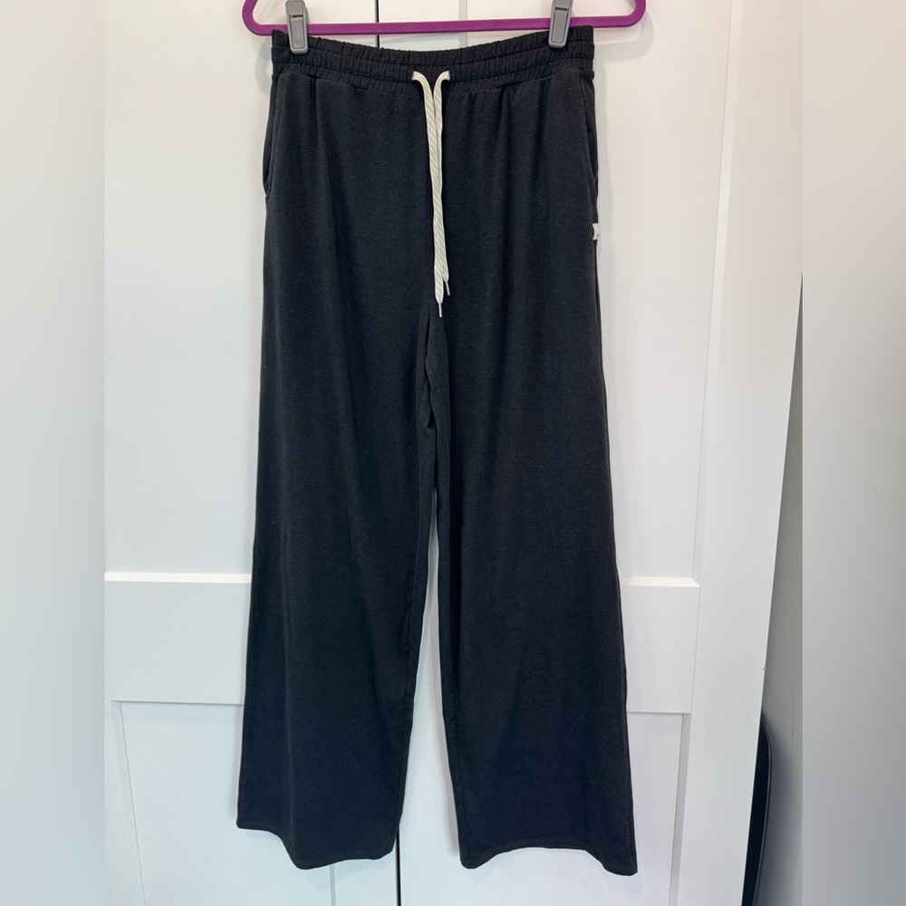 Vuori Halo Essential Wideleg Black Heather Pants L — DreamKnit™ Wide Leg Lounge